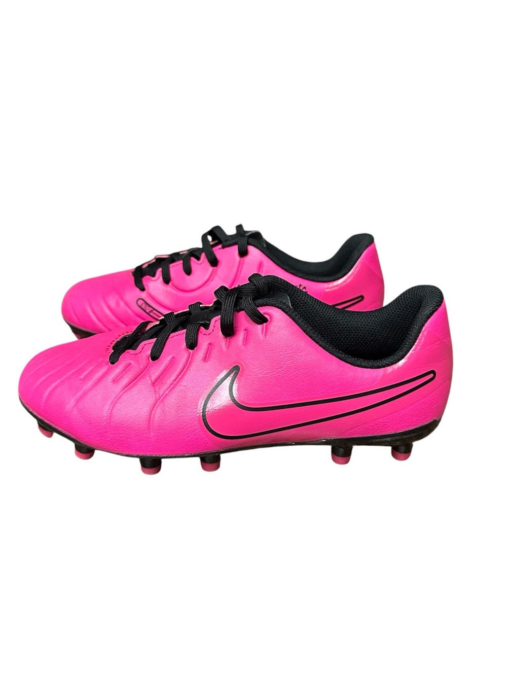Nike Junior Tiempo Legend 10 Soccer cleats pink black size 2.5 girls